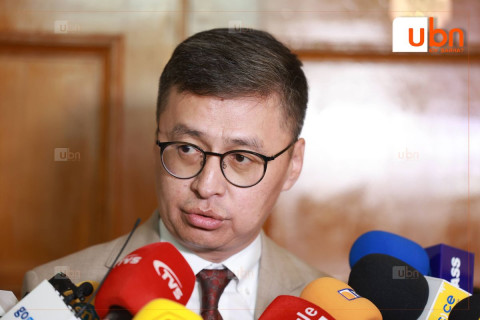 Б.Баасандорж: 2019 онд ҮХ-ийн нэмэлт өөрчлөлтийг хэлэлцэж байх үед тухайн үеийн УИХ-ын дарга захирамж гаргаад, нэг ч гишүүдийг гадаад явахгүй гэж хязгаарлаж байсан