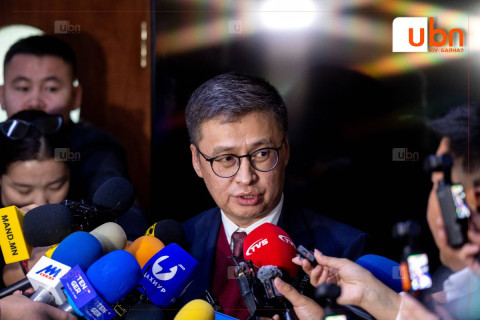 Б.Баасандорж: Байнгын хорооны санал дүгнэлтэд үндэслэж байж, хуралдаан удирдах дараалалд ороод саналын томъёолол болдог