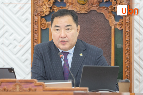 ЧУУЛГАН: Монгол Улсын 2026 оны төсвийн тухай хуулийг ЭЦЭСЛЭН БАТАЛЛАА