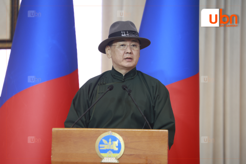 Улс тунхагласны баярыг тохиолдуулан Ерөнхийлөгч У.Хүрэлсүх маргааш төрийн дээд цол, одон, медаль гардуулна