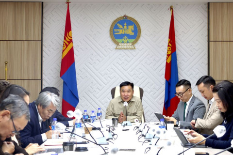 “Өнө мөнхийн Монгол“ байгаль хамгааллын байнгын санхүүжилтийн хөтөлбөрийн явцын мэдээллийг сонслоо