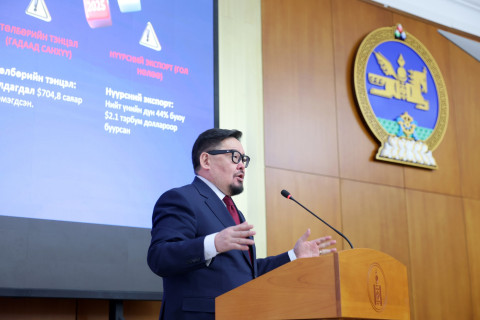 Г.Занданшатар: Суманд өвөлжөөний газар олгох зөвшөөрлийг Засгийн газар биш орон нутаг нь шийддэг болно