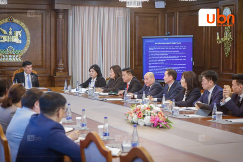 “4 шүүх түрээсийн байранд, 3 шүүх байргүй, 4 шүүх, прокурортой нэг байранд ажиллаж байна“