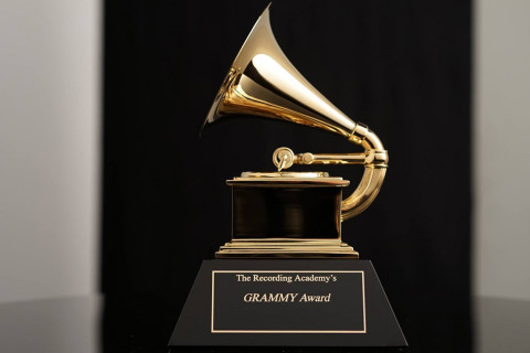 “Grammy”-н шагнал гардуулах ёслолыг хойшлуулав