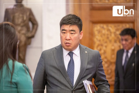 Ц.Идэрбат: Үүлэнд зориудаар нөлөөлөх пуужинг 350 сая төгрөгөөр авна