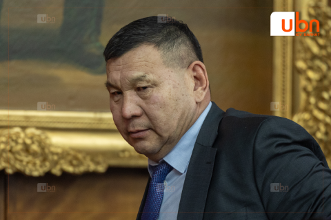 Ж.Батжаргал: Ерөнхийлөгчөөс өргөн мэдүүлсэн хууль гацаагүй
