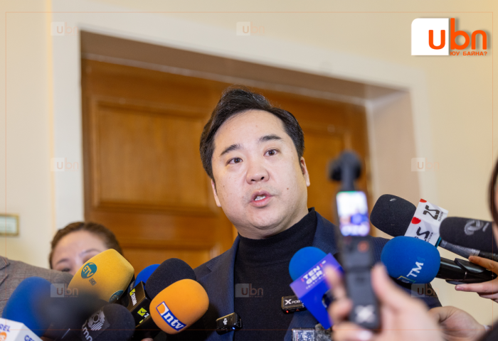 А.Баяр: Надад “Туулын хурдны зам“-ыг дэмж. Дэмжсэн гэдэг тогтоол гаргуул гэсэн шахалт ирсэн
