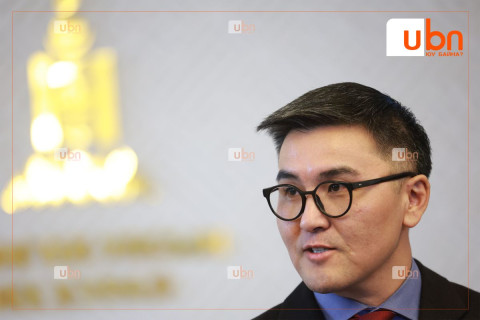 Ч.Лодойсамбуу: Х.Нямбаатарын доромжлолоос нийслэлчүүдийг салгаж өгөхгүй юм уу, Ерөнхий сайд аа