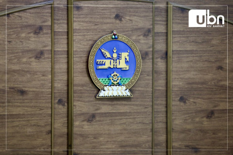 Жирэмсэн эмэгтэйг 4 настай охинтой нь хөнөөсөн хэргийг 6-ны өдрийн 09.00 цагт шүүнэ