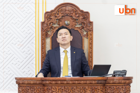 ХУУЛЬ: Ерөнхий сайд Хотын даргыг “огцруулах“ бүрэн эрхтэй бөгөөд 15 хоногийн дотор дараагийн хүнийг нэр дэвшүүлнэ
