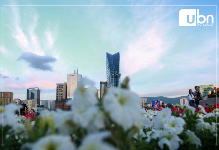 Улаанбаатарт 15 хэм дулаан
