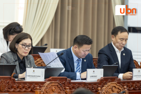 ТАНИЛЦ: Нийслэлийн газар олголтыг хянан шалгах түр хорооны гишүүд