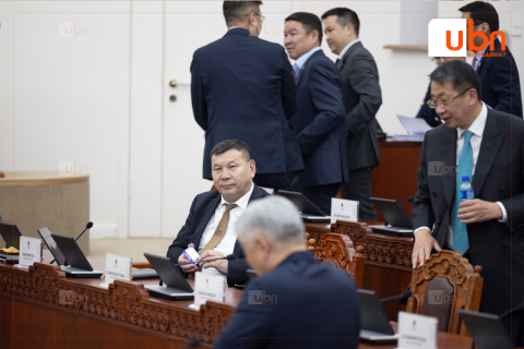 ЧУУЛГАН: МАН-ын бүлэг “Нийслэлийн газар олголтыг хянан шалгах түр хороо байгуулах“ асуудлаас авсан завсарлагаа гурав хоногоор сунгалаа
